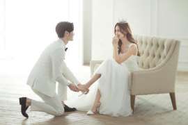 大龄分手女生如何挽回男生:有效策略与心理调适 大龄分手女生如何挽回男生:有效策略与心理调适